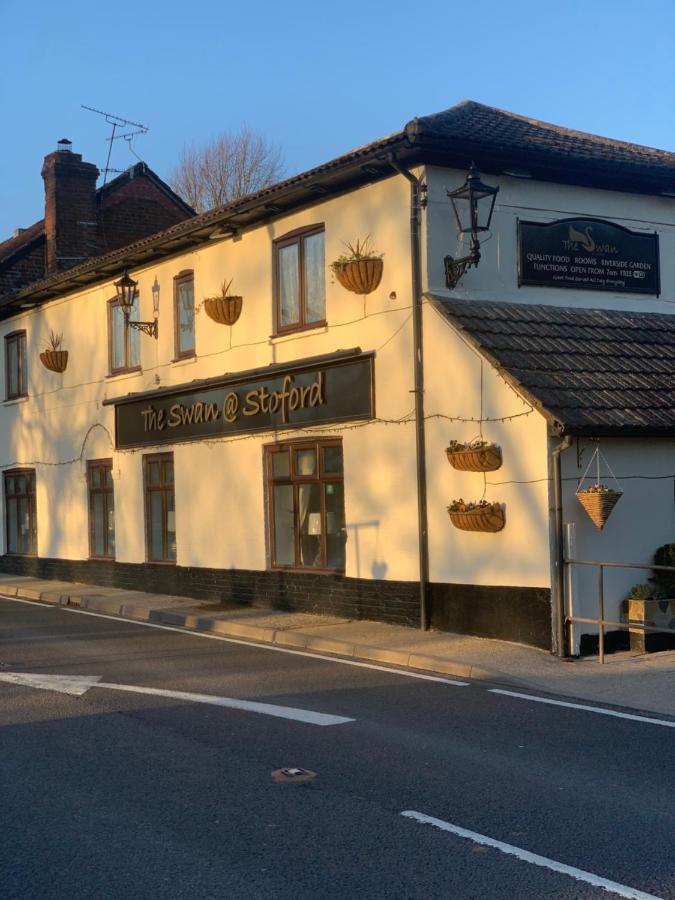 The Swan Inn Salisbury Wilton  Exterior photo